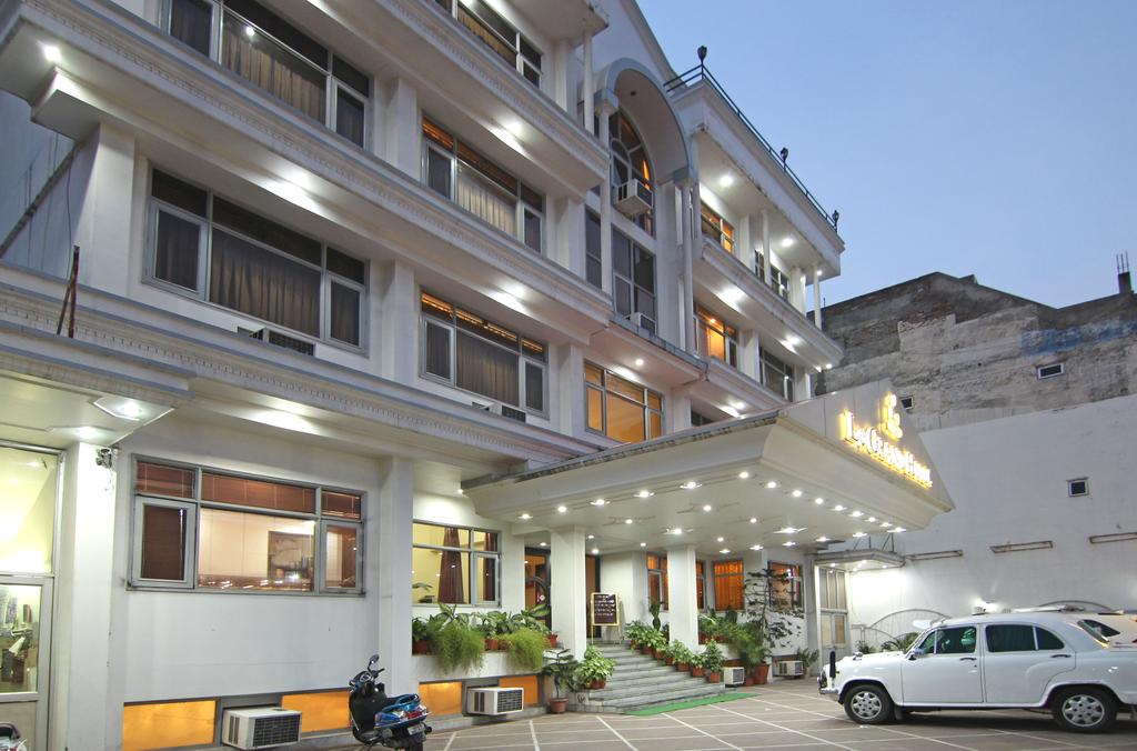 Best Luxury Hotel in Haridwar: Unveiling the Epitome of Opulence